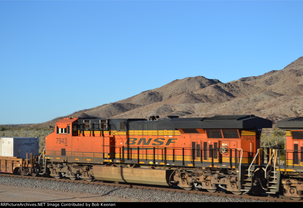 BNSF 7943